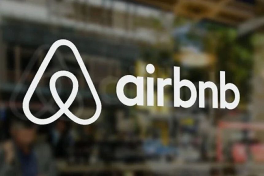 "È la crisi più straziante della nostra vita": Airbnb licenzia 1900 persone 1