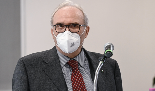 Anticorpi monoclonali, Braca: "Li invio in tutto il mondo ma in Italia mi arresterebbero" 5