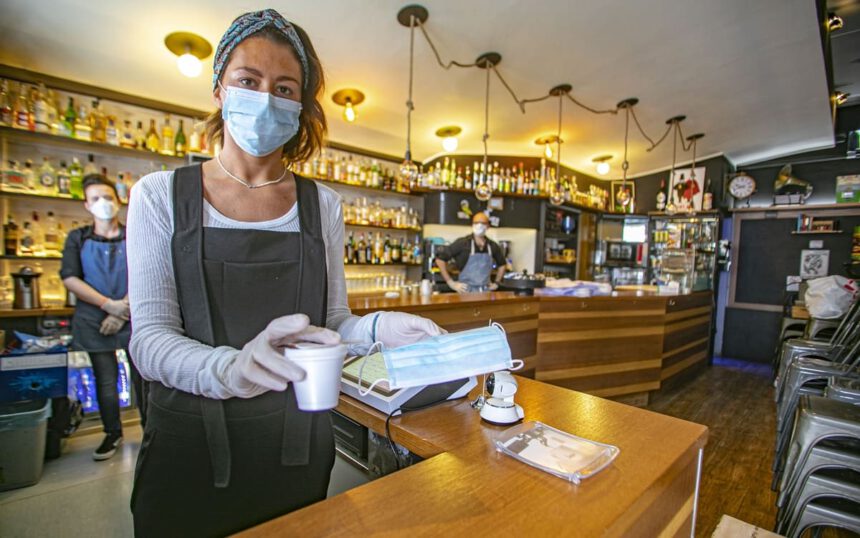 Coronavirus, cosa potremo fare da lunedì 18 maggio: riaperture e spostamenti 1