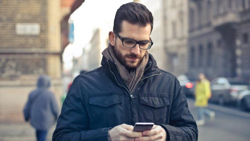 “Apple mi ha fatto diventare gay”, ritirata la denuncia al colosso americano 1