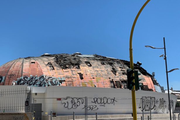 Quell'Auditorium bruciato e dimenticato a Pineta Sacchetti 25