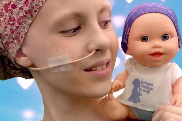 “La chemio, giocando, passa volando”: le bambole senza capelli per i bambini malati di cancro 13