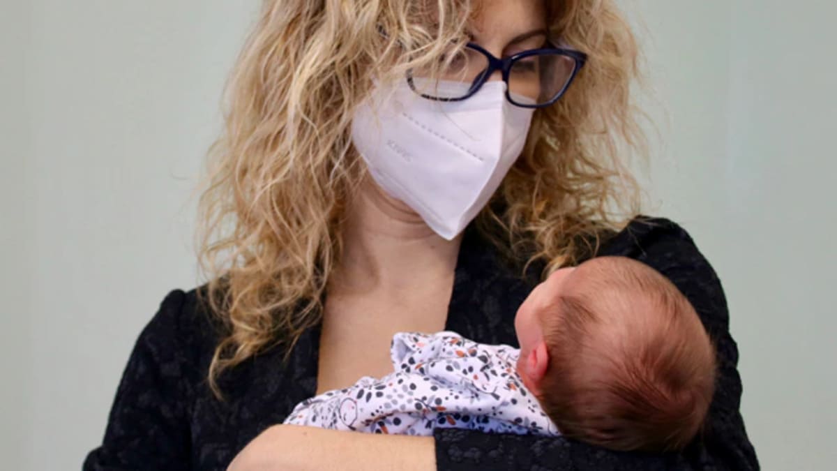 Padova, due bambine nate da mamme vaccinate sono immuni al Covid: hanno sviluppato anticorpi in gravidanza 15