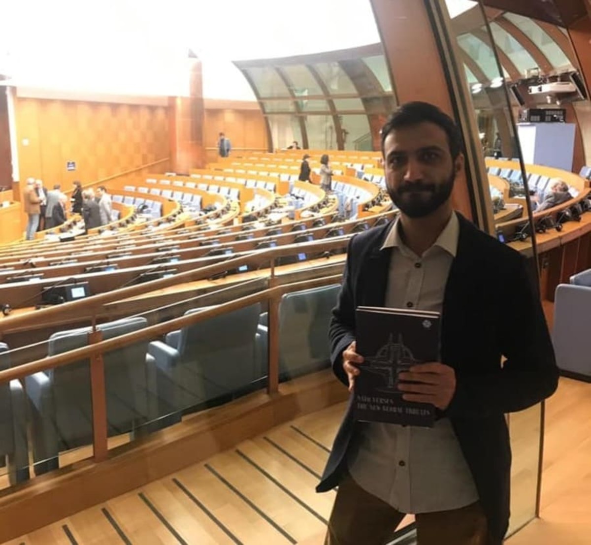 “Io trattato come un animale all'ospedale perché straniero” 15