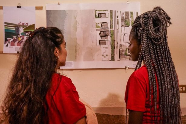 Calabria, migranti e studenti danno nuova vita al borgo 16