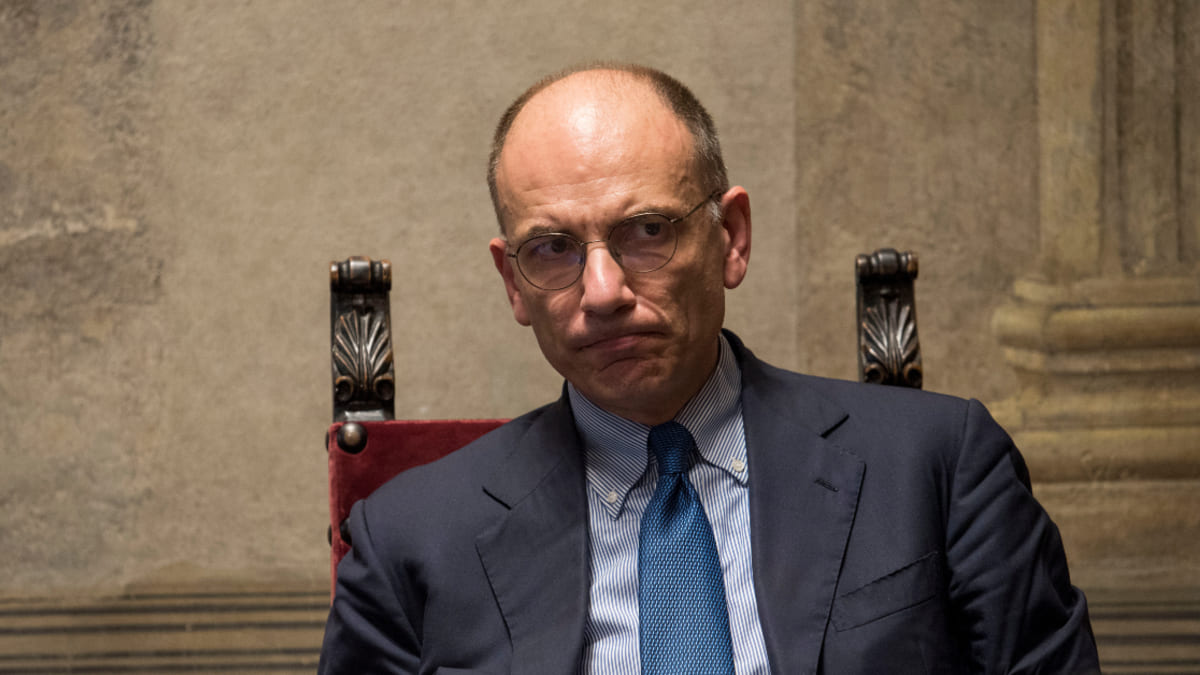 Berlusconi scelto dal centrodestra per il Quirinale. Pd: “Delusione e preoccupazione” 17