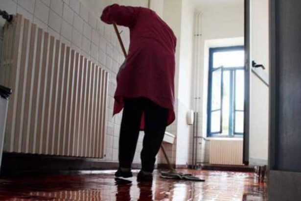 Roma, bidello 62enne abusa di una studentessa minorenne tra le mura scolastiche 10