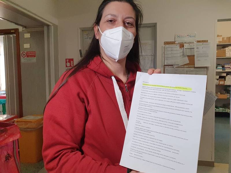 bimbo di ancona_infermiera