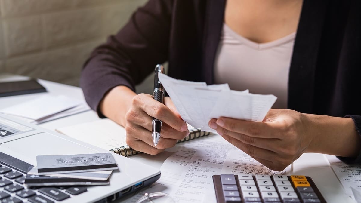 Bollette luce e gas, aumenti fino al 55%: come applicare i bonus e difendersi dai rincari 15