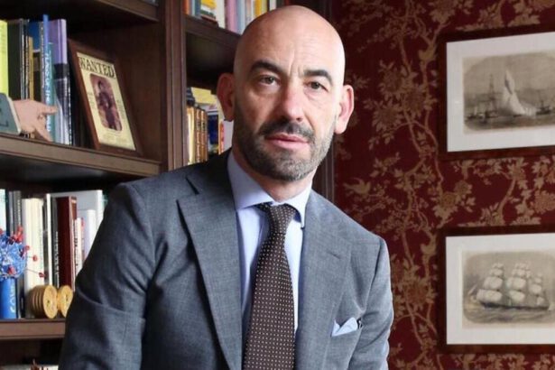 Boom di contagi, Bassetti: “Serve nuovo approccio. Uscire dalla visione della malattia devastante” 14