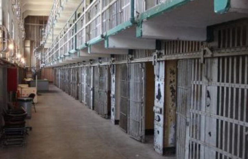 Ex Boss al 41 bis chiede a Mattarella: Fucilatemi in cortile 2 Ex Boss al 41 bis chiede a Mattarella: Fucilatemi in cortile 1