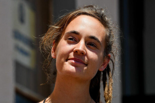 La Cassazione: “L’arresto di Carola Rackete era illegittimo” 19