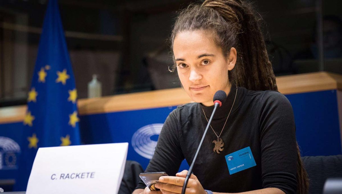"Dove eravate quando chiedevamo aiuto?": Carola Rackete attacca l'Ue 15
