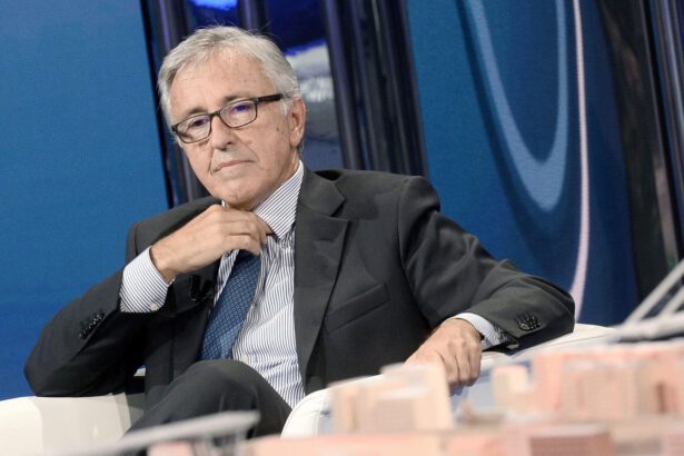 Autostrade, Castellucci indagato per crollo della galleria Berté in A26 10