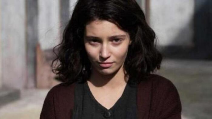 A spasso per il rione, i 5 archetipi dell'Amica geniale 5