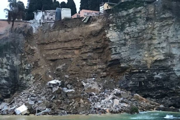 Camogli, richiesto intervento della Protezione Civile: “Dobbiamo operare come se ci fossero persone in vita” 7