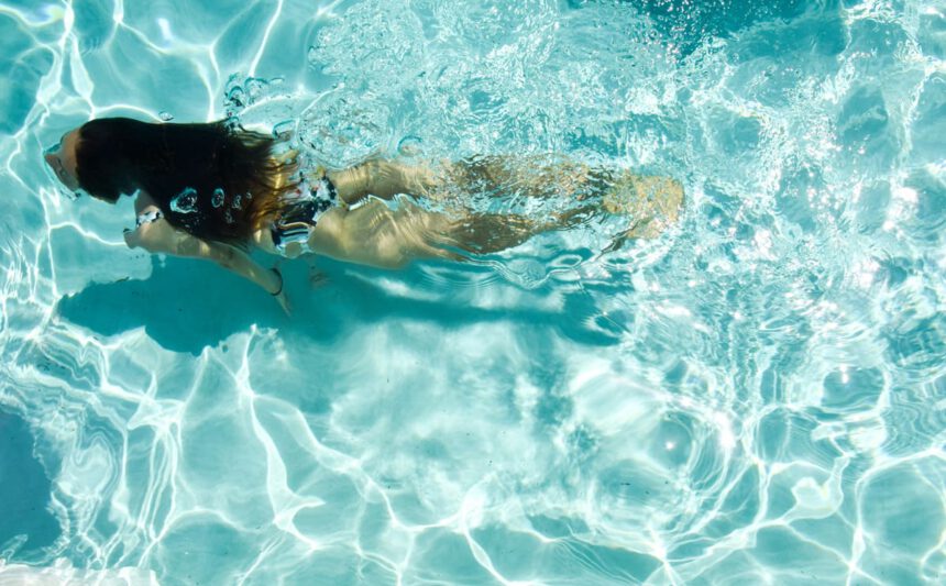 Le piscine sono luoghi sicuri: il cloro neutralizza il Covid in circa 30 secondi 1