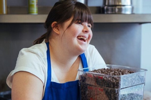 Ragazza con la sindrome di down: scartata per anni, oggi fattura milioni e aiuta gli altri a trovare lavoro 6