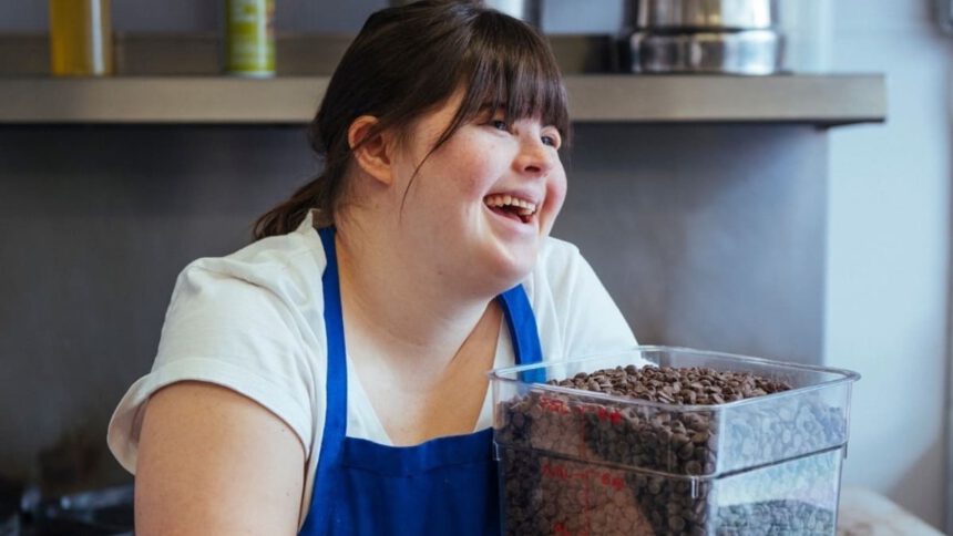 Ragazza con la sindrome di down: scartata per anni, oggi fattura milioni e aiuta gli altri a trovare lavoro 1
