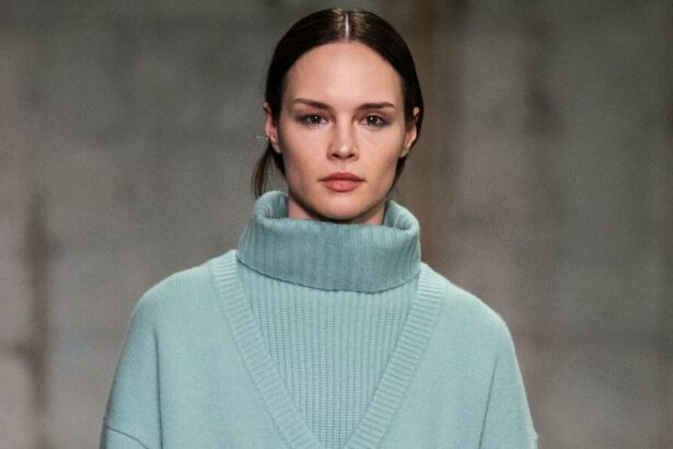 Maglie cashmere a collo alto: a chi stanno bene e le selezioni migliori 5