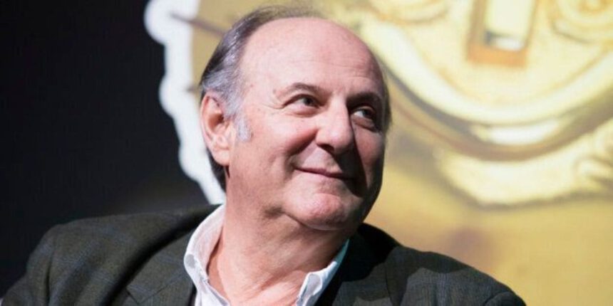 Gerry Scotti e il Coronavirus. Ecco come sta il noto conduttore tv 2 Gerry Scotti e il Coronavirus. Ecco come sta il noto conduttore tv 1