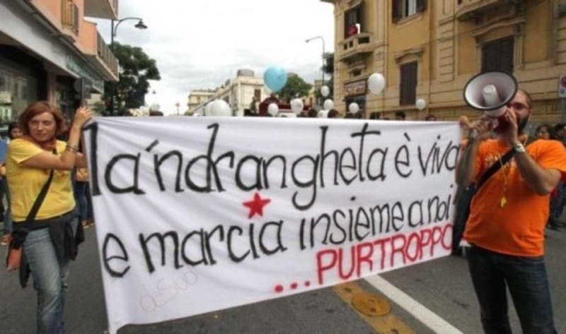 Siderno, ancora un atto intimidatorio contro il Comune, la sindaca: "Siamo sotto attacco" 4 Siderno, ancora un atto intimidatorio contro il Comune, la sindaca: "Siamo sotto attacco" 3