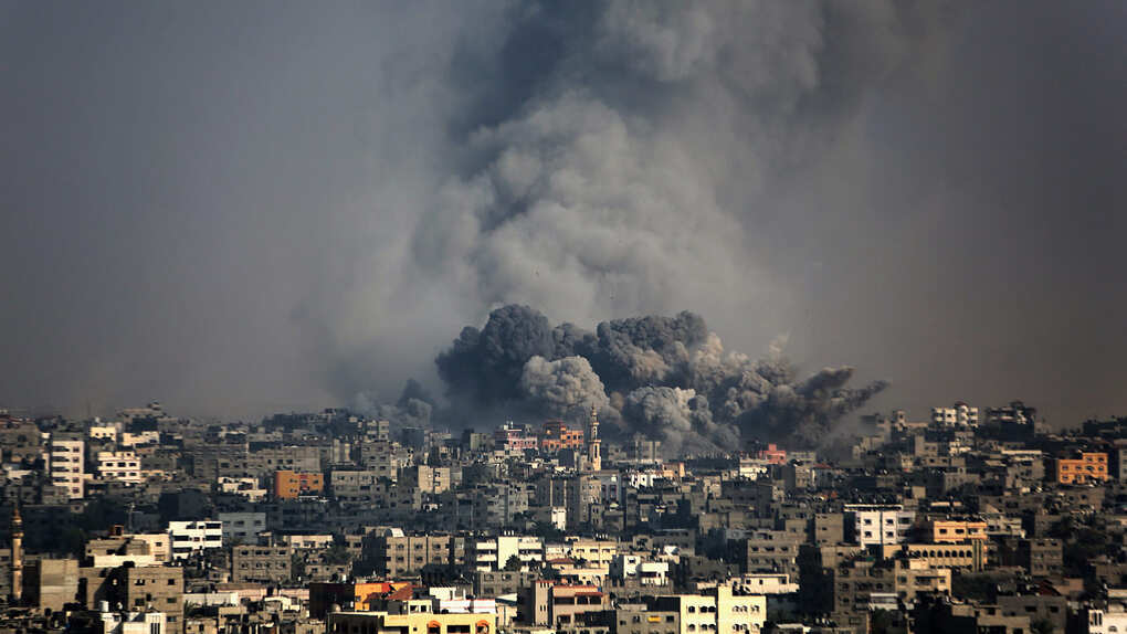 Lavoratori di Google e Amazon: "Sostengono militarmente Israele contro la Palestina" 3 La denuncia dei lavoratori di Google e Amazon: "Non staremo zitti mentre le nostre aziende sostengono Israele nella repressione della Palestina"