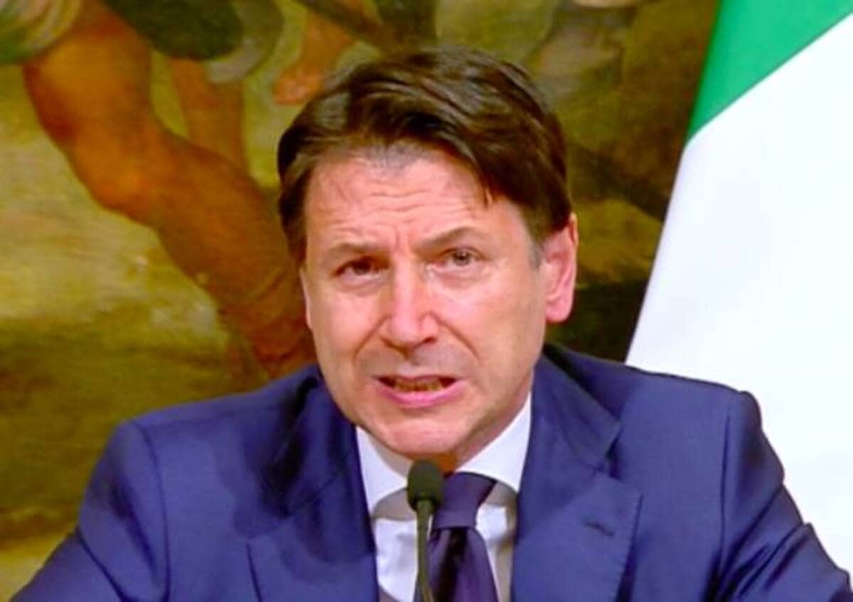 Decreto Rilancio. Conte: "Abbiamo sbloccato miliardi per aiutare gli italiani" 15