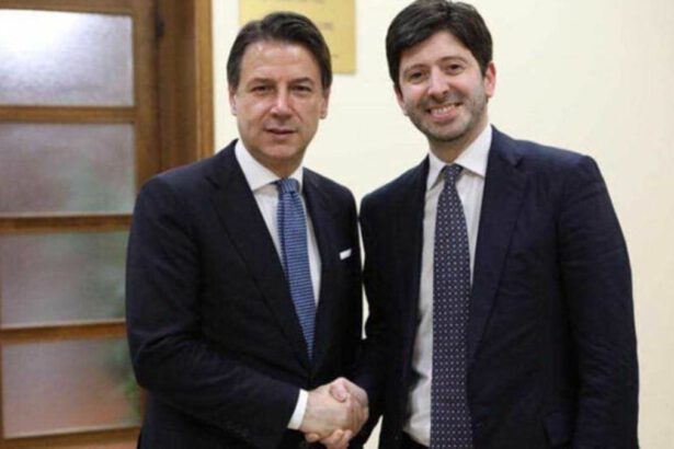 Conte e Speranza firmano nella notte il nuovo Dpcm. Ecco le misure ufficiali 18
