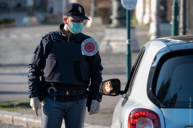 Cosa si può fare nel weekend rosso di Pasqua: sì a visite, messe e viaggi all'estero, no a gite e pic-nic 15