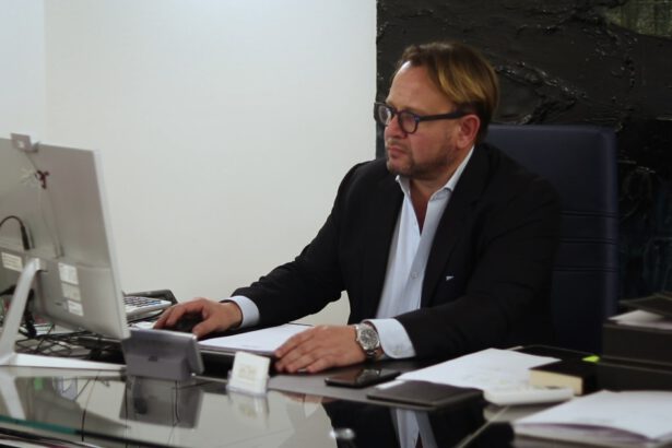 Perché investire nel settore della medicina e chirurgia estetica: ce lo spiega Gianluca Profili 15