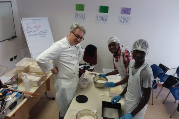 Puglia luogo di accoglienza, chi è lo chef salentino che insegna a cucinare ai migranti 55