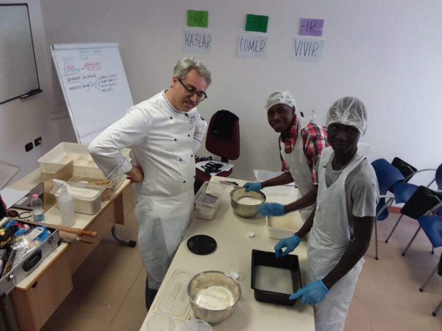 Puglia luogo di accoglienza, chi è lo chef salentino che insegna a cucinare ai migranti 2 Puglia luogo di accoglienza, chi è lo chef salentino che insegna a cucinare ai migranti 1