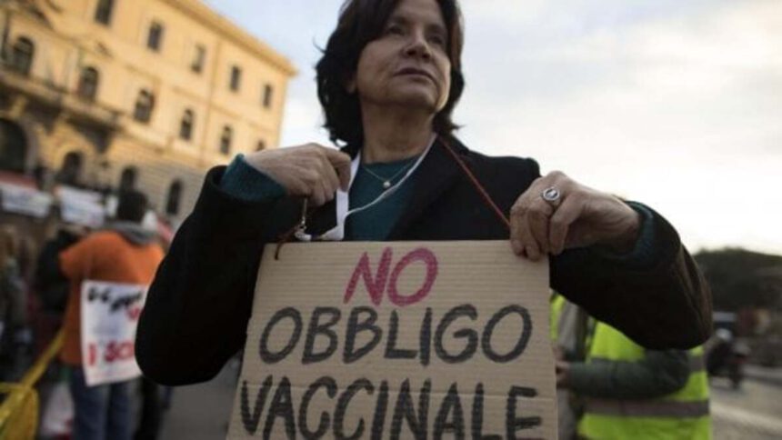 "Non voglio fare il vaccino": ecco cosa rischia davvero chi rifiuta di immunizzarsi 1