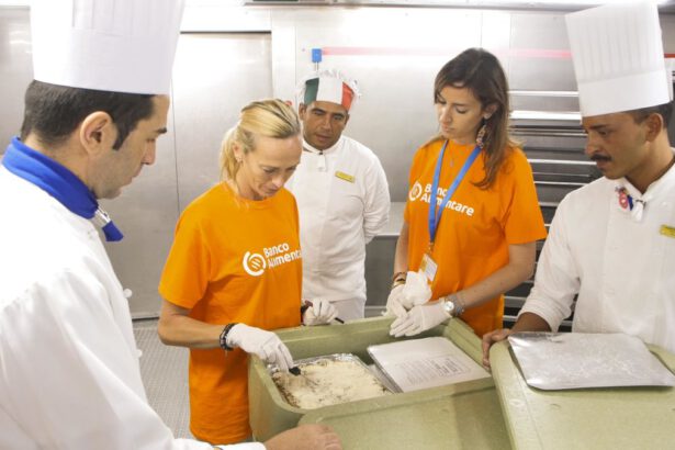 Napoli, Costa Crociere dona i pasti non consumati al Banco Alimentare 14