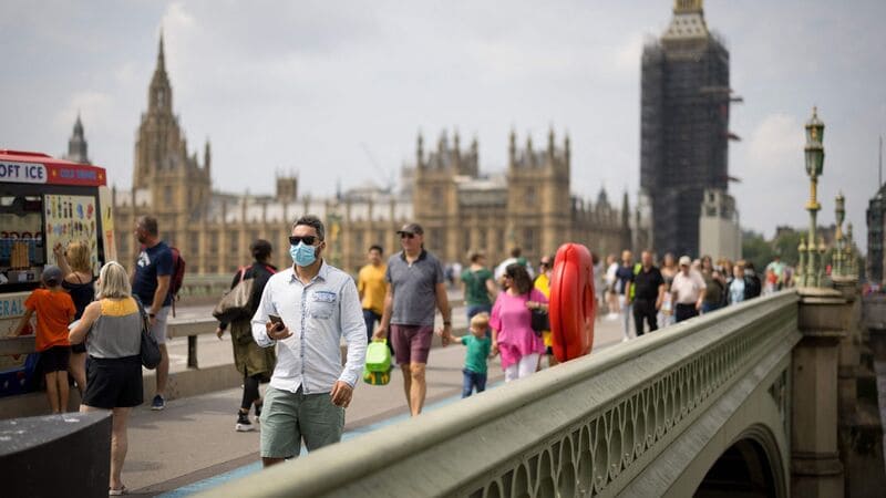 Gran Bretagna, crollo dei contagi. Crisanti: “Hanno un sistema di tracciamento migliore” 3 crollo dei contagi_gran bretagna