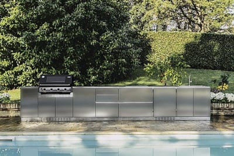 Cucine per esterno: ecco come reinventare il proprio giardino all'insegna della convivialità 3 Cucine per esterno: qualcosa a cui non rinunciare in uno spazio verde privato