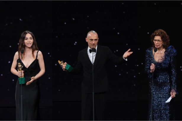 Vincitori David di Donatello 2021: "Volevo nascondermi" è il più premiato, ma ecco tutti i nomi 13