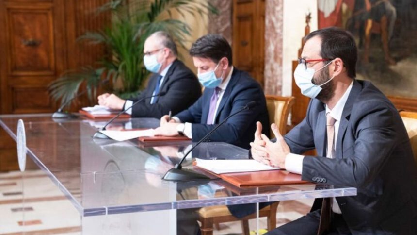 Decreto Ristori, come fare per ricevere gli aiuti 2 Decreto Ristori, come fare per ricevere gli aiuti 1