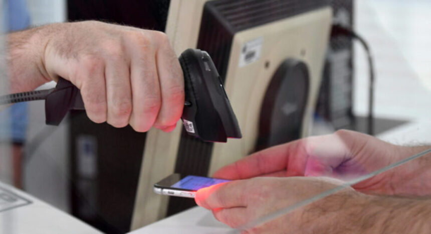 Green Pass obbligatorio per i lavoratori pubblici e privati dal 15 ottobre: cosa prevede il decreto 1