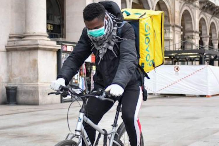 Pm Greco contro i colossi del delivery: "I rider non sono schiavi". 60mila le assunzioni previste 1