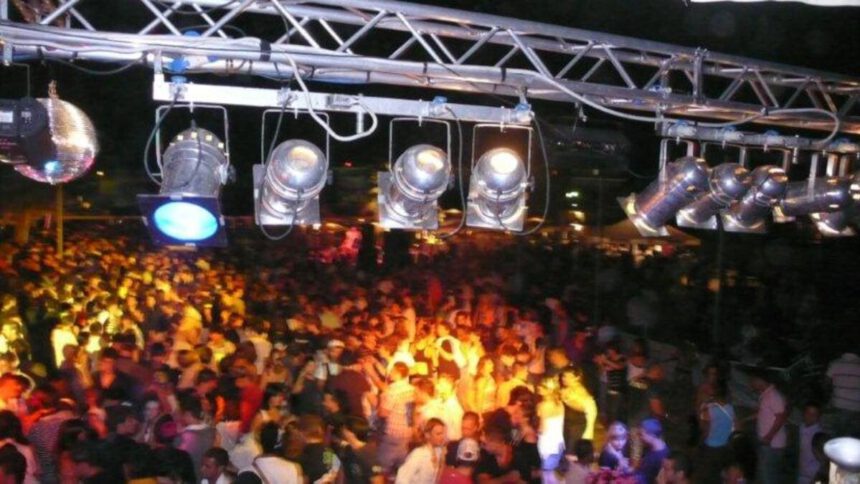 Discoteche e fiere, ancora sotto scacco: aperture rinviate 1