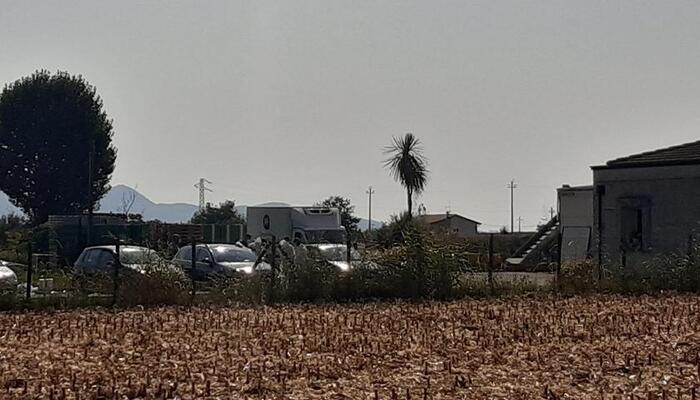 Noventa vicentina: donna 31enne uccisa a colpi di pistola, ricercato l'ex marito 3 Donna 31enne uccisa dall'ex: colpita da 4 proiettili di fronte alle colleghe