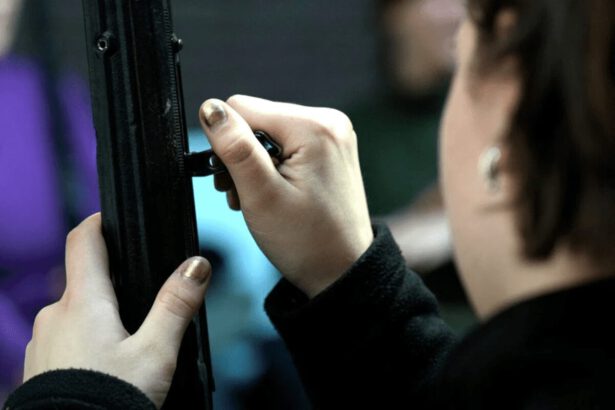 Mosca spaventa i Paesi baltici, le donne estoni si addestrano per la guerra: "Ci faremo trovare pronte" 14