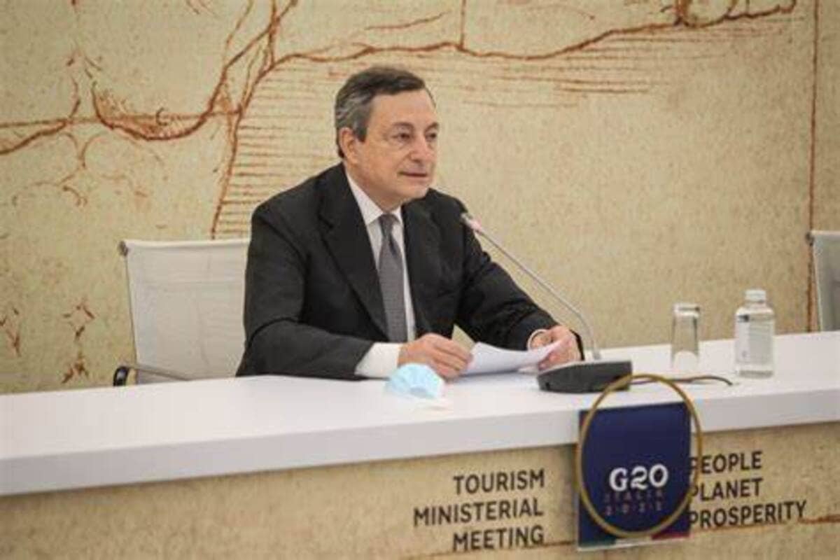 Green Pass turismo, Draghi: "Da metà maggio si potrà viaggiare senza quarantena" 18