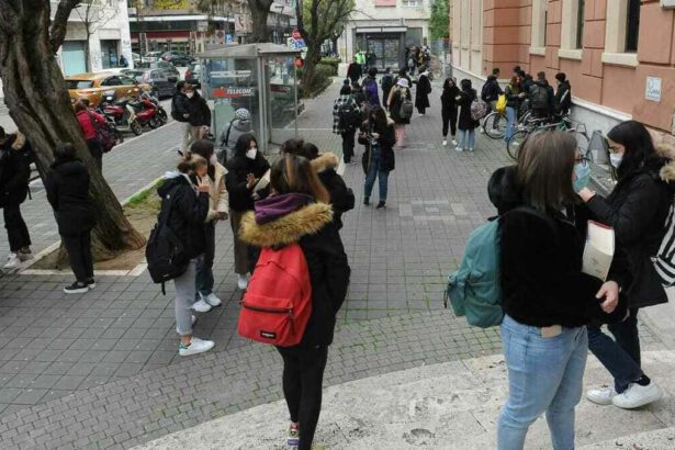 Roma, drogava e molestava le compagne minorenni della figlia: condannato a 6 anni di carcere 15