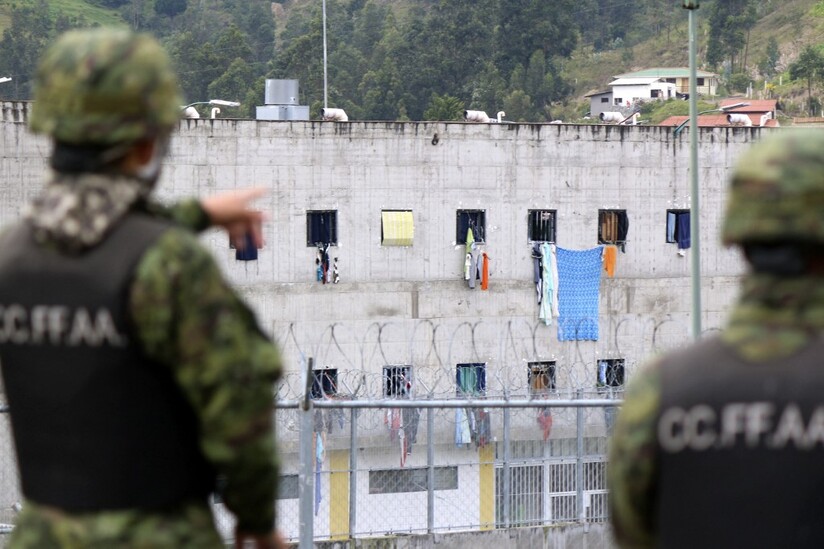 Ecuador, guerriglia in carcere: 30 morti e 50 feriti 6 Ecuador, guerriglia in carcere: 30 morti e 50 feriti 5