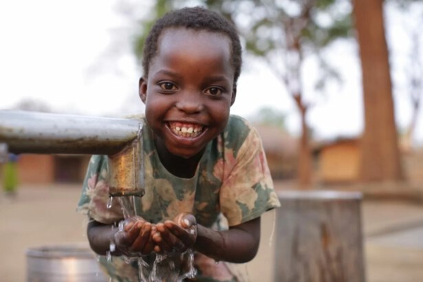 "Acqua per tutti", il caso della startup milanese che porta l'acqua in Africa 17