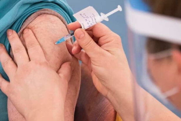Test vaccini, cos'è l'effetto nocebo scatete il 76% delle reazioni avverse 13
