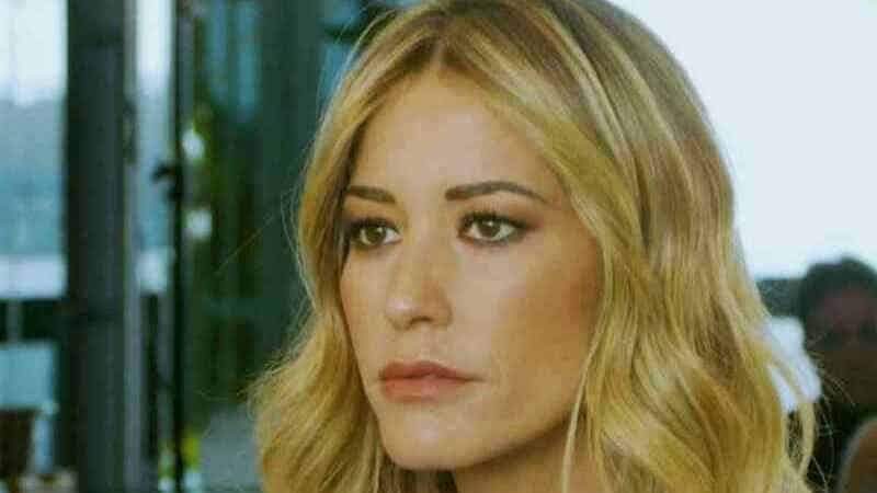 Elena Santarelli, perseguitata da un hater: “Augura a mio figlio che gli torni il cancro” 3 elena santarelli